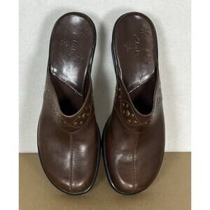 Clarks Studded Mules Wms Size 6.5M Brown Leather Marion Coreen Clogs